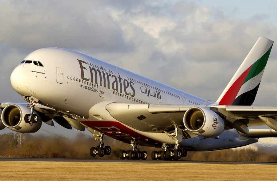 ارسال-بار-هوایی-به-امارات