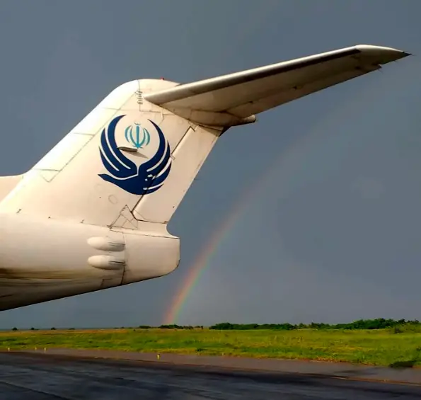 تصویر هواپیمای فوکر 100