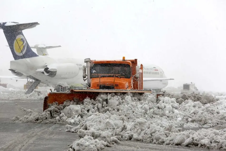 پروازها در فرودگاه مشهد بدون توقف ادامه یافت