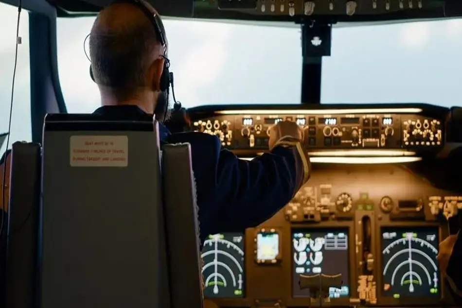 خلبان هواپیما مسئول قانونمندی و ایمنی پرواز است، نه زمان‌ بندی سیاسی